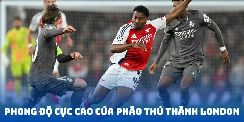 Phong độ cực cao của Pháo Thủ Thành London
